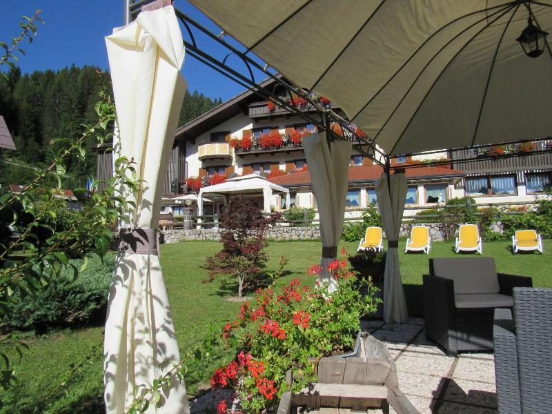 Park Arnica 4*