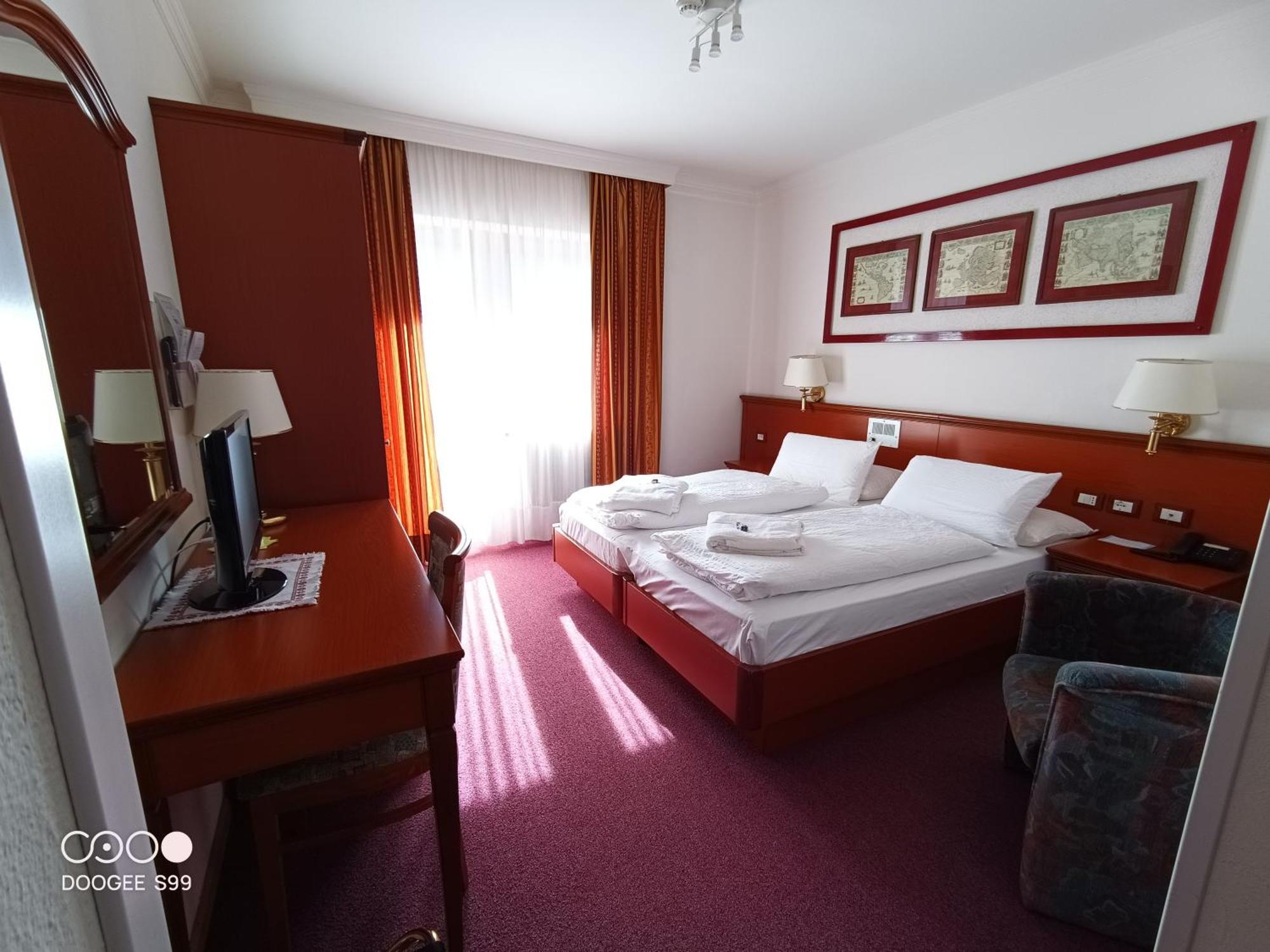 Park Arnica 4*